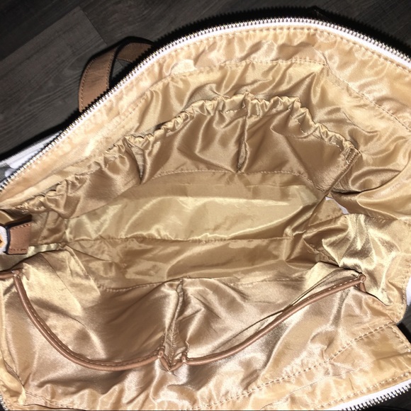 Aquilla White & Grey Striped Bag by White Elm in GUC - Picture 10 of 12